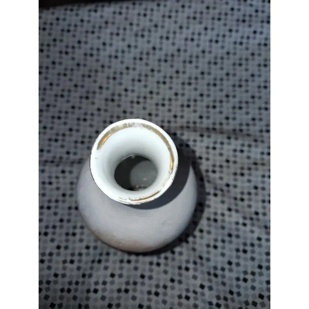 Royal this vase